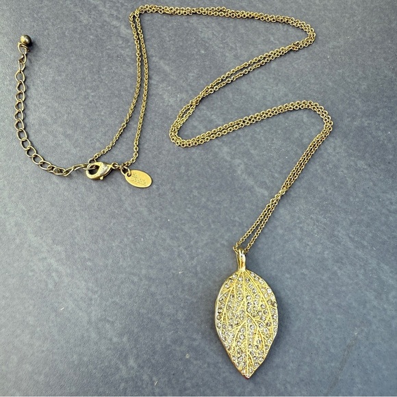 Vintage Lia Sophia Eden Efflorescence Leaf Necklace with Sparkle - Picture 16 of 16